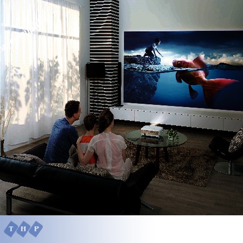 máy chiếu giá rẻ hay tv thông thường
