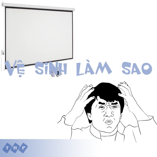 vệ sinh màn chiếu bằng khăn